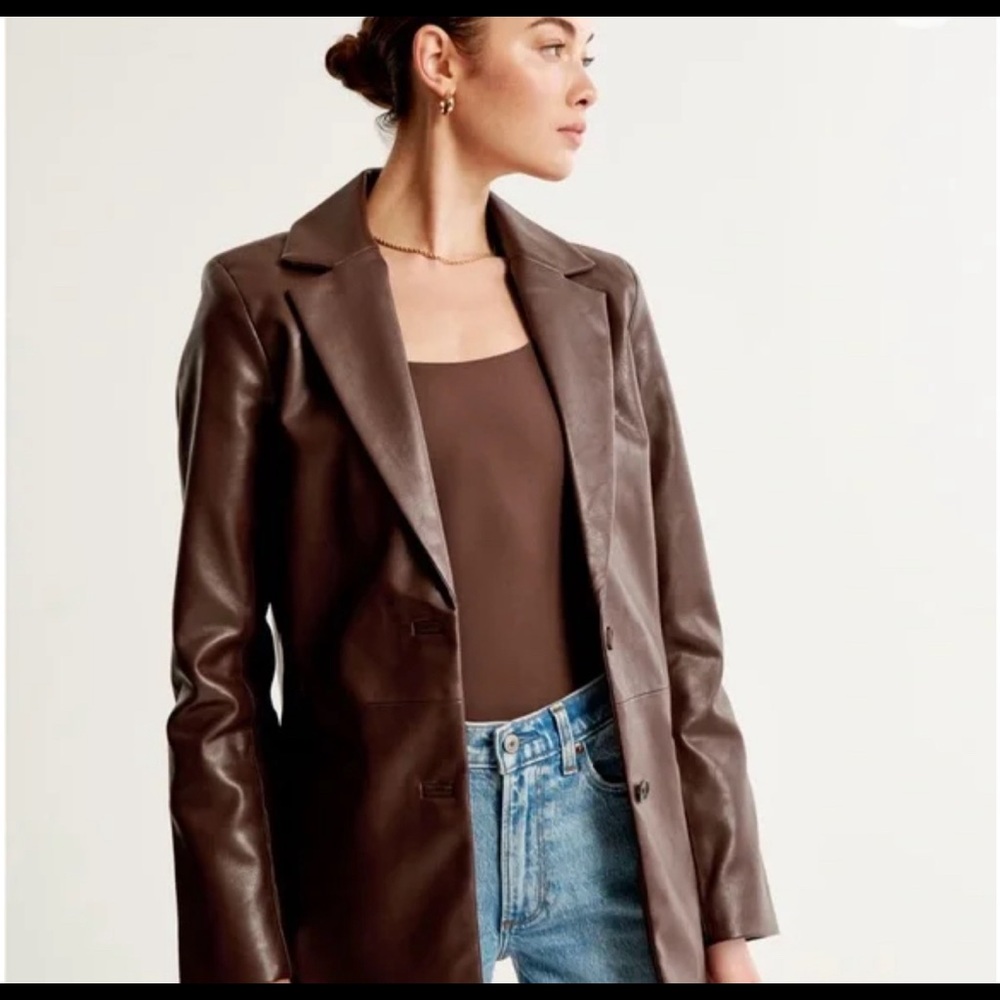 Gorgeous brown leather Abercrombie jacket only worn once!